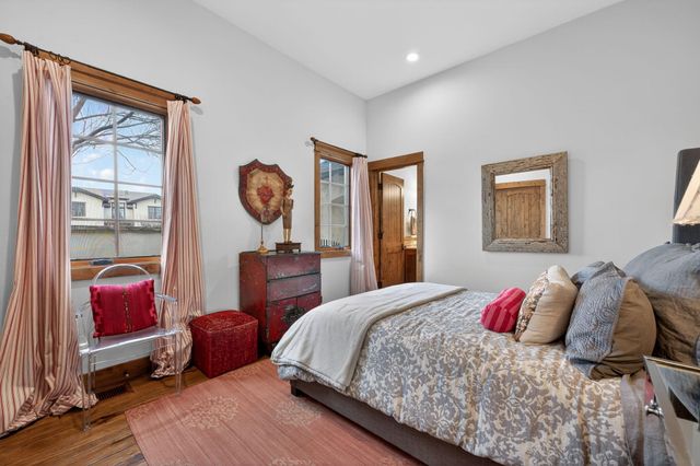 65653 Swallows Nest Lane, Bend, OR 97701