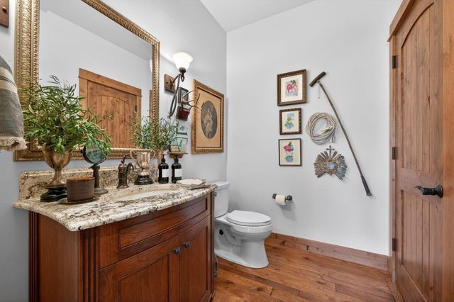 65653 Swallows Nest Lane, Bend, OR 97701