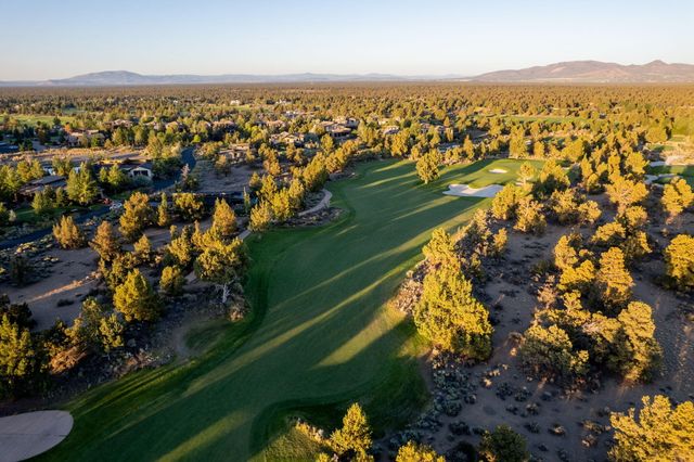 65653 Swallows Nest Lane, Bend, OR 97701