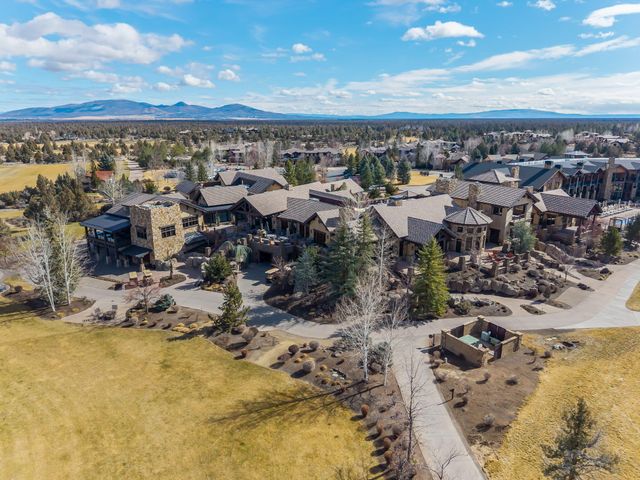 65653 Swallows Nest Lane, Bend, OR 97701