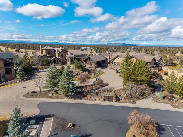 65653 Swallows Nest Lane, Bend, OR 97701