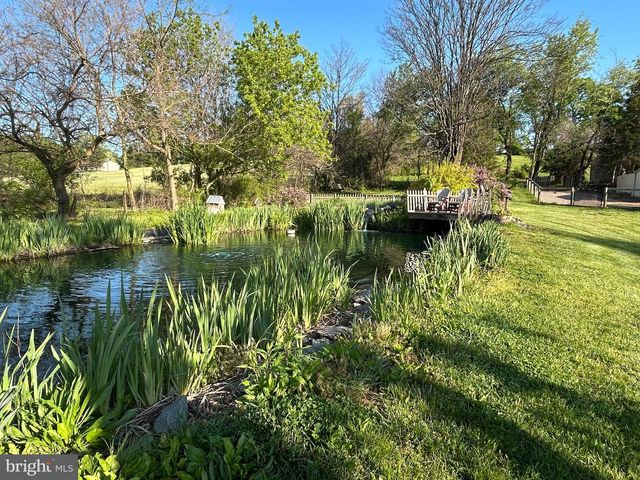 1346 BAIR RD, Bainbridge, PA 17502