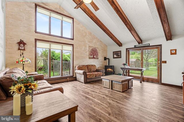 1346 BAIR RD, Bainbridge, PA 17502