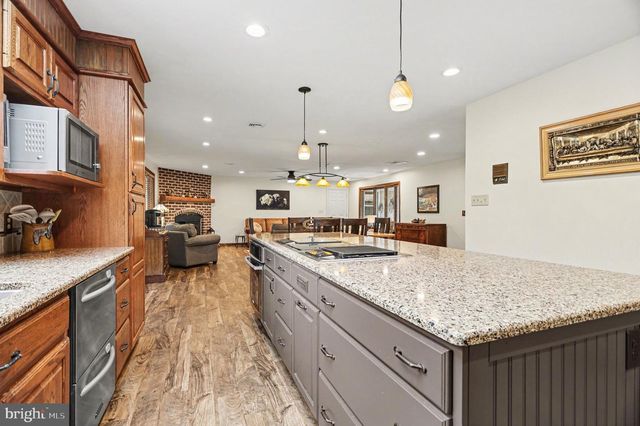 1346 BAIR RD, Bainbridge, PA 17502