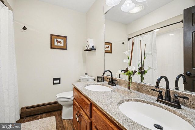 1346 BAIR RD, Bainbridge, PA 17502