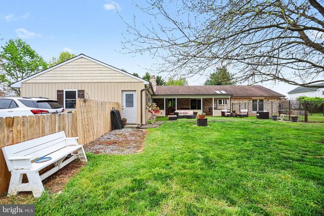 1346 BAIR RD, Bainbridge, PA 17502