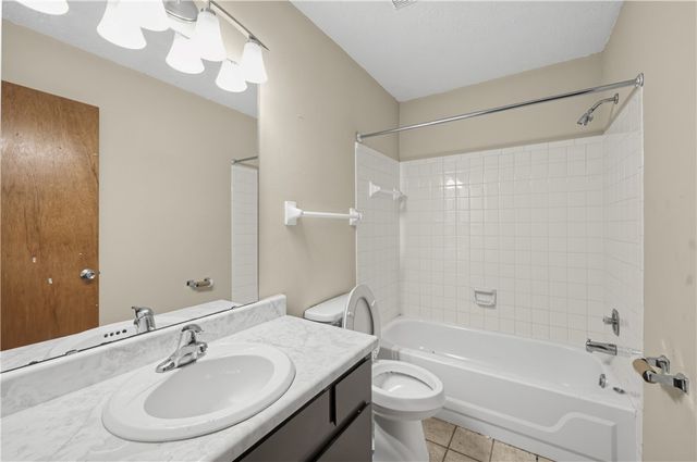 6636 Portrait Drive, Dayton, OH 45415