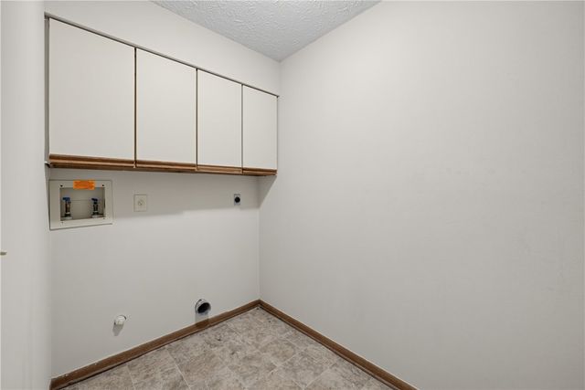 6636 Portrait Drive, Dayton, OH 45415