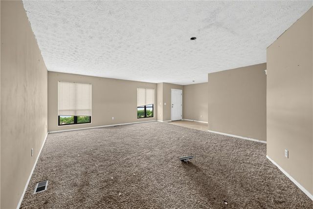 6636 Portrait Drive, Dayton, OH 45415