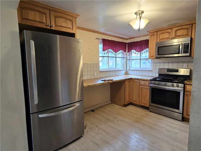 109 Webster Dr, Penn Hills, PA 15235