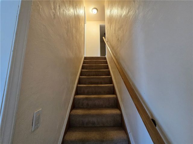 109 Webster Dr, Penn Hills, PA 15235