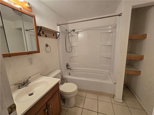 109 Webster Dr, Penn Hills, PA 15235