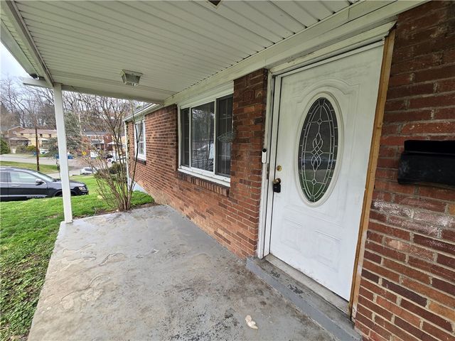 109 Webster Dr, Penn Hills, PA 15235
