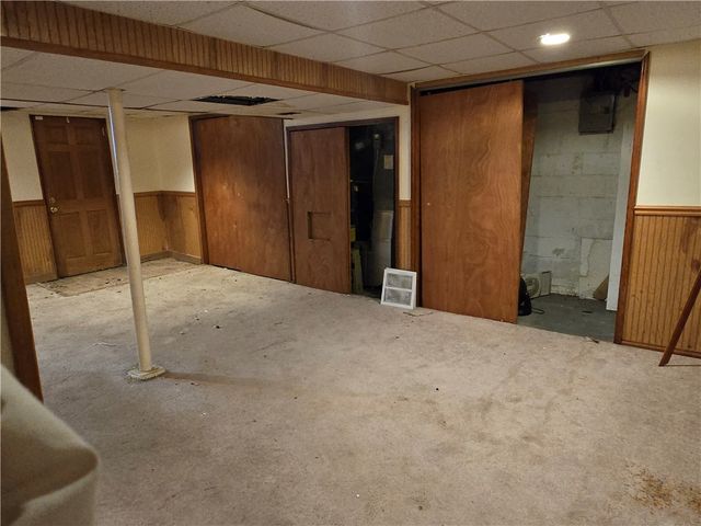 109 Webster Dr, Penn Hills, PA 15235