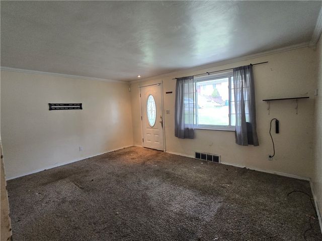 109 Webster Dr, Penn Hills, PA 15235