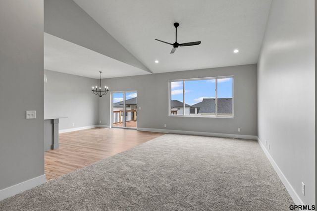 435 N 105th Street, Lincoln, NE 68527