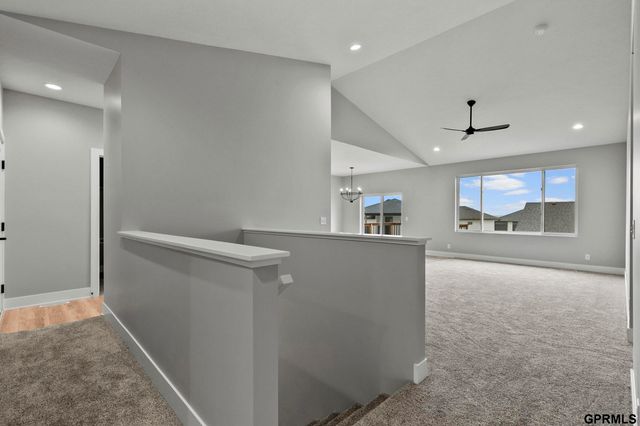 435 N 105th Street, Lincoln, NE 68527