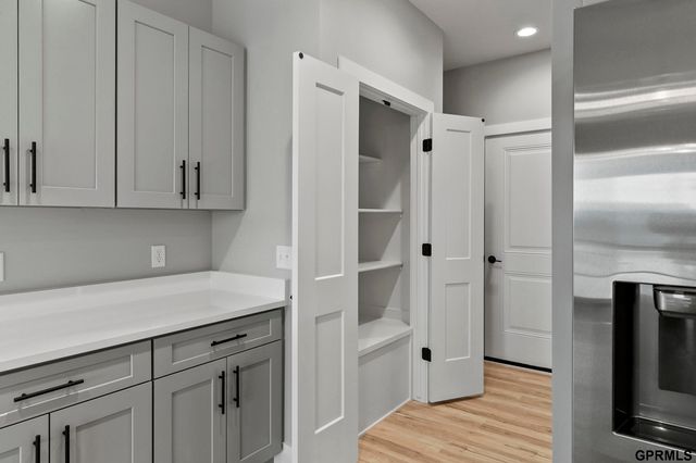 435 N 105th Street, Lincoln, NE 68527