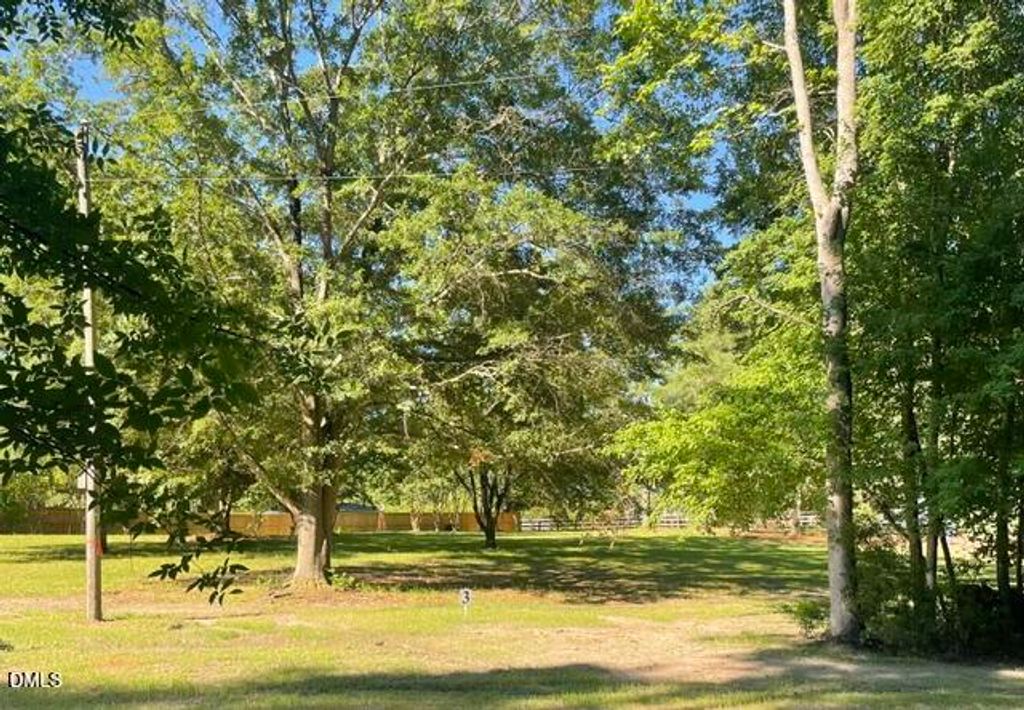 155 Weston Sky Ln, Fuquay Varina, NC 27526