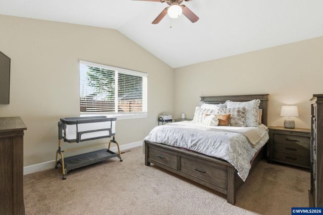 2726 Nina Pl, Hubbard, OR 97032