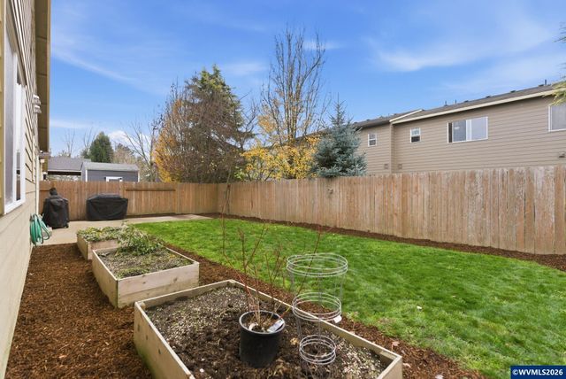 2726 Nina Pl, Hubbard, OR 97032