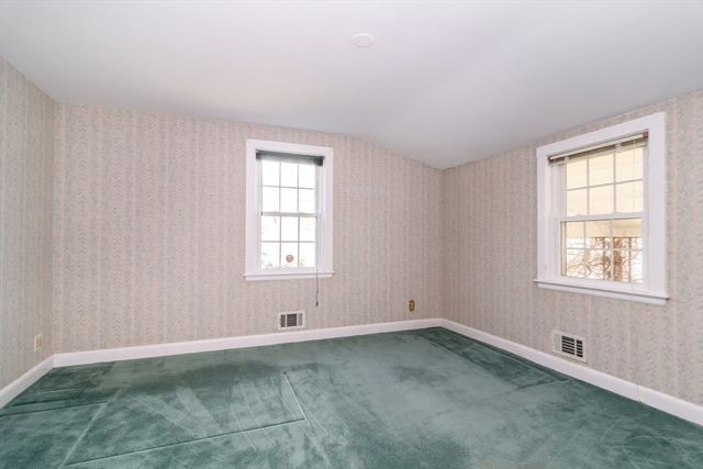 84 Pleasant St, Natick, MA 01760