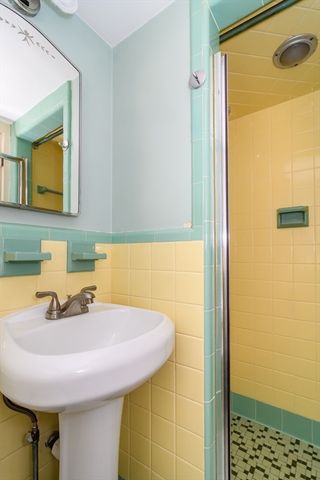 84 Pleasant St, Natick, MA 01760