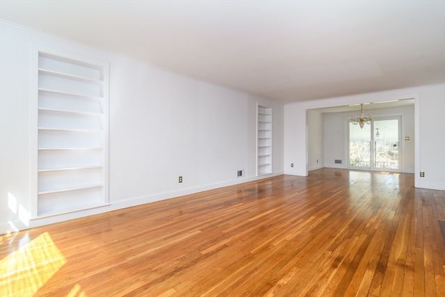 84 Pleasant St, Natick, MA 01760