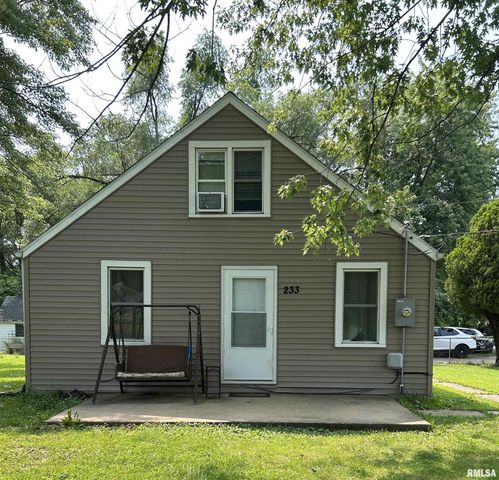 233 STAHL Avenue, Washington, IL 61571