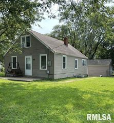 233 STAHL Avenue, Washington, IL 61571