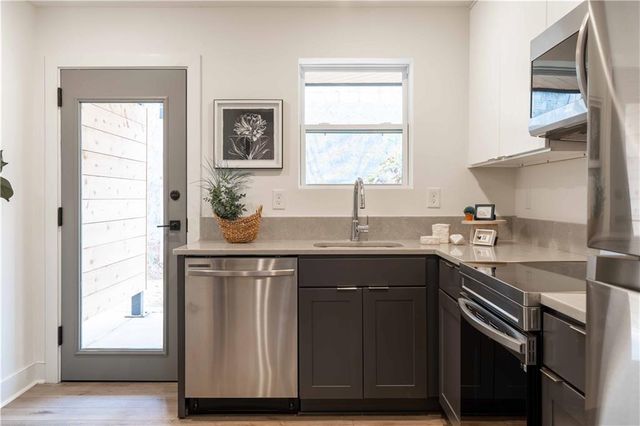 1200 Fourteenth Place 104, Atlanta, GA 30309