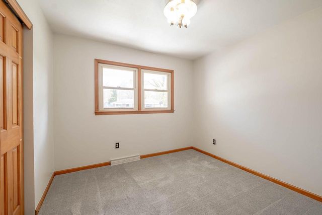 2708 Pershing AVENUE, Sheboygan, WI 53083