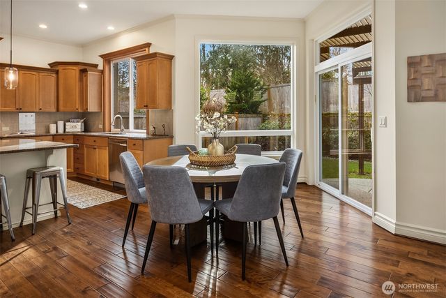 27135 SE 13th Street, Sammamish, WA 98075