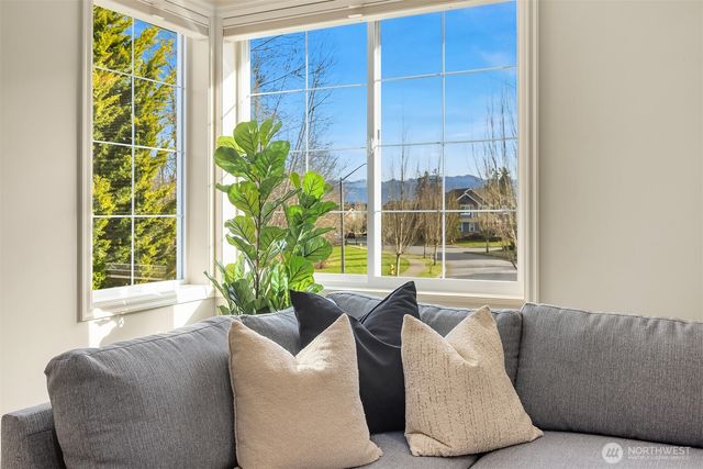 27135 SE 13th Street, Sammamish, WA 98075