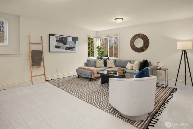 27135 SE 13th Street, Sammamish, WA 98075