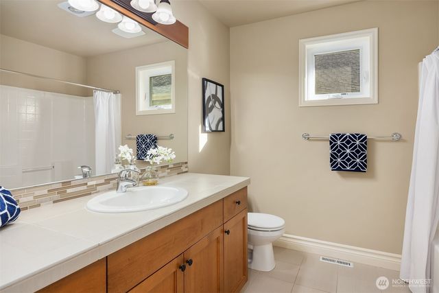 27135 SE 13th Street, Sammamish, WA 98075