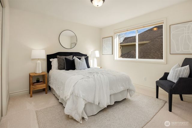 27135 SE 13th Street, Sammamish, WA 98075