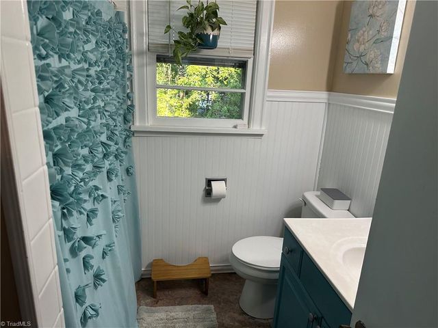 3195 Fleet Street, Winston-salem, NC 27127