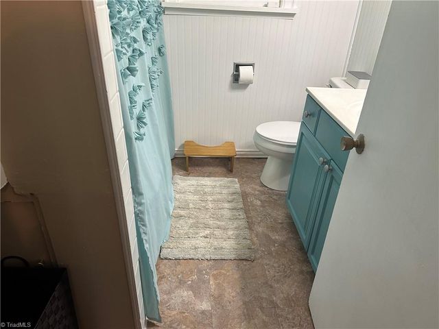 3195 Fleet Street, Winston-salem, NC 27127