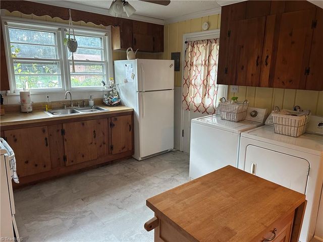 3195 Fleet Street, Winston-salem, NC 27127