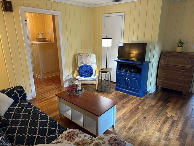 3195 Fleet Street, Winston-salem, NC 27127