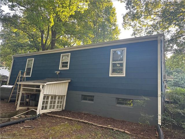 3195 Fleet Street, Winston-salem, NC 27127