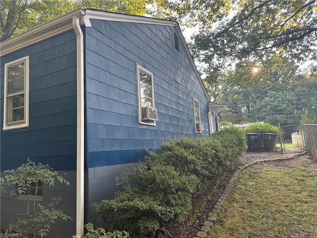3195 Fleet Street, Winston-salem, NC 27127