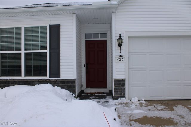 726 Cedar Crest Drive, Elyria, OH 44035