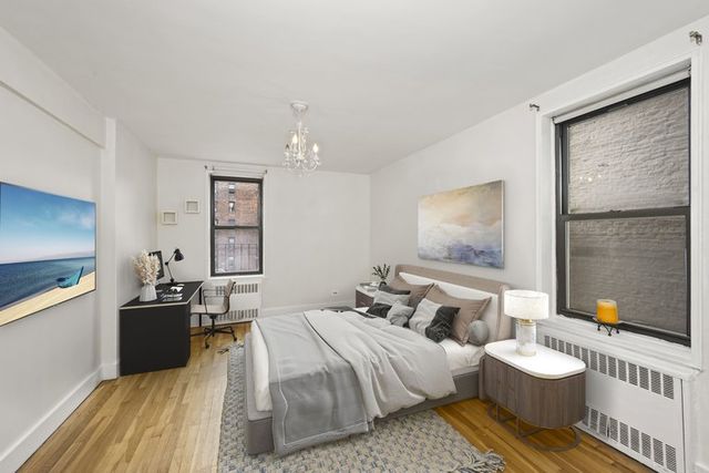 61 Oliver St Apt 2V, New York City, NY 11209