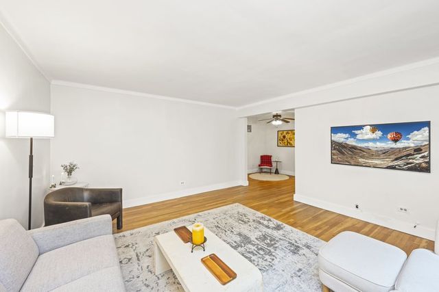 61 Oliver St Apt 2V, New York City, NY 11209