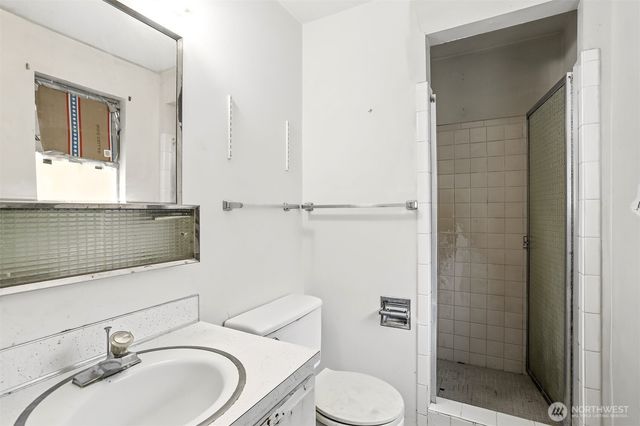 5210 NE 190th Street, Lake Forest Park, WA 98155
