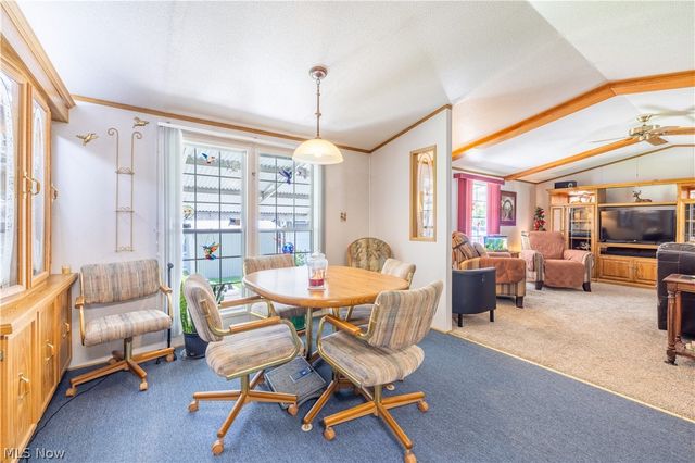 4 Sunrise Boulevard, Olmsted Twp, OH 44138