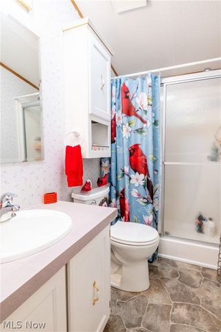 4 Sunrise Boulevard, Olmsted Twp, OH 44138