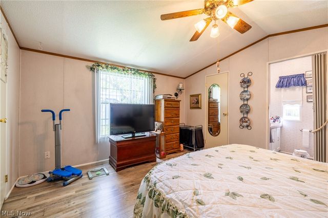 4 Sunrise Boulevard, Olmsted Twp, OH 44138